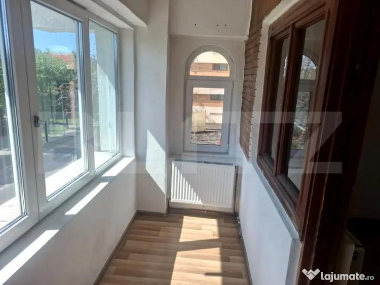 Apartament cu 4 camere decomandat în Ultracentral