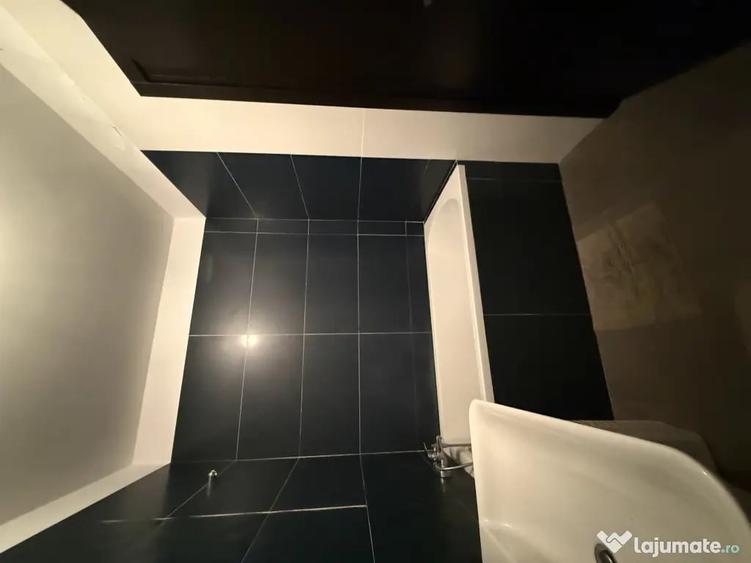 Apartament cu 2 camere decomandat în Torontalului