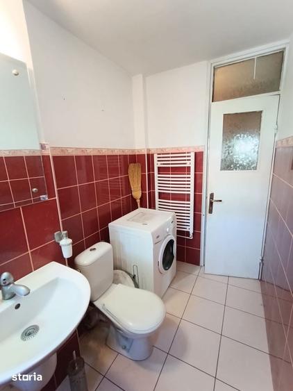 Apartament cu 4 camere decomandat în Micălaca