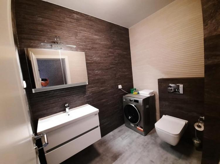 Apartament cu 3 camere decomandat în Calea Dumbrăvii