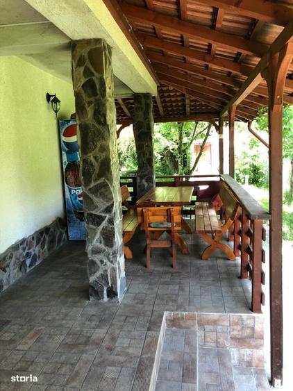 Casă cu 4 camere în Lotrioara