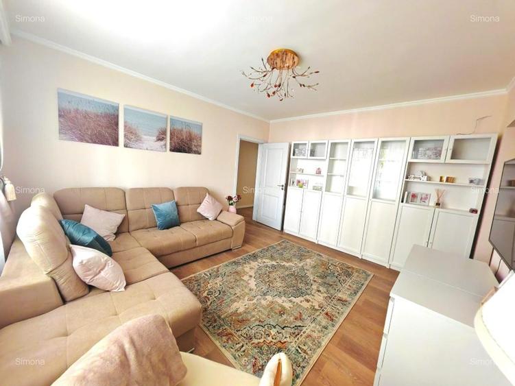 Apartament cu 3 camere semidecomandat, mobilat în Grivița