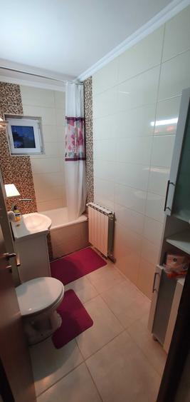 Apartament cu 2 camere semidecomandat în Turnișor