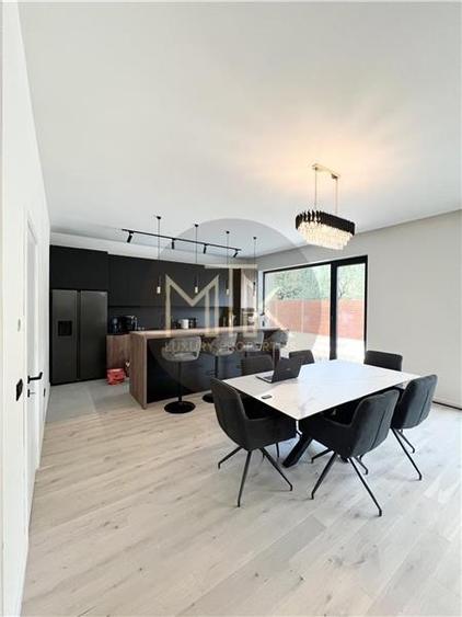 Casă individuală cu 5 camere cu Piscina în Pipera