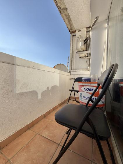 Apartament cu 3 camere decomandat, mobilat în Tipografilor