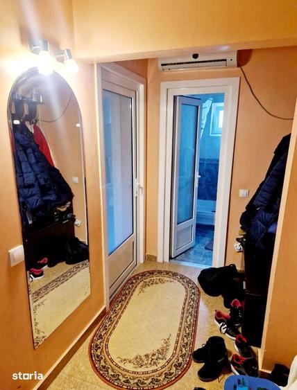 Apartament cu 3 camere semidecomandat în Tomis Nord