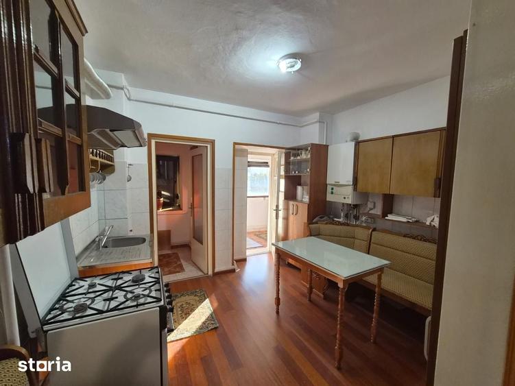 Apartament cu 2 camere decomandat în Energiei