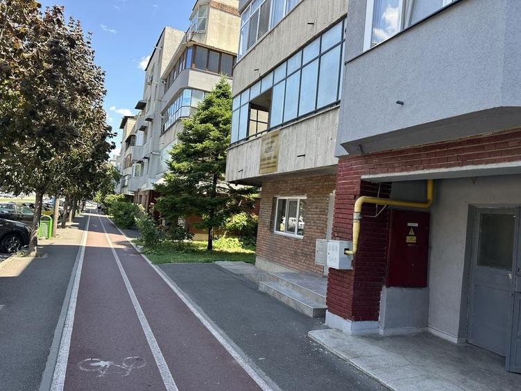 Apartament cu 3 camere în Gura Văii