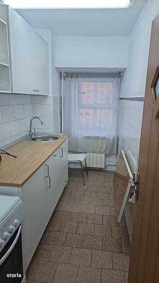 Garsonieră decomandată, mobilată în Alba Iulia