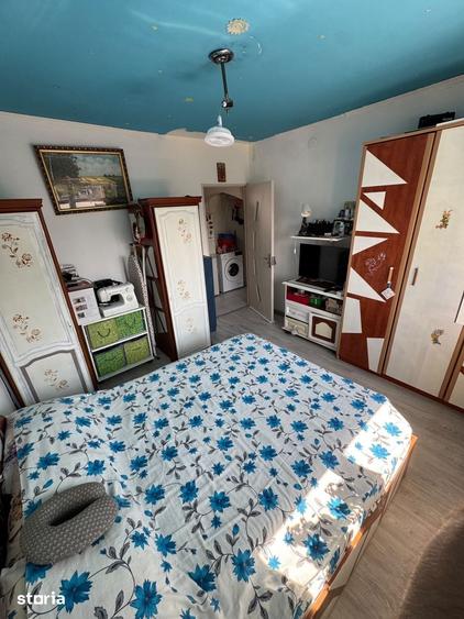 Apartament cu 3 camere decomandat în Nerva Traian