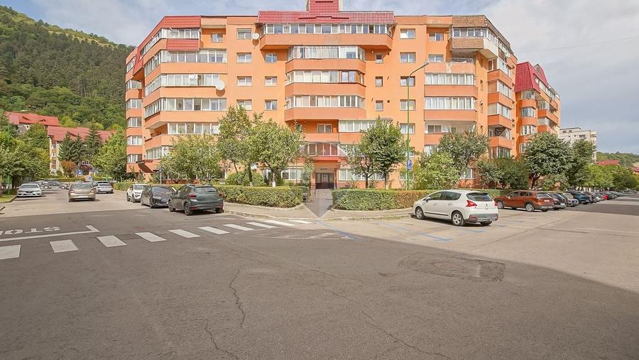 Apartament cu 2 camere decomandat, mobilat în Răcădău