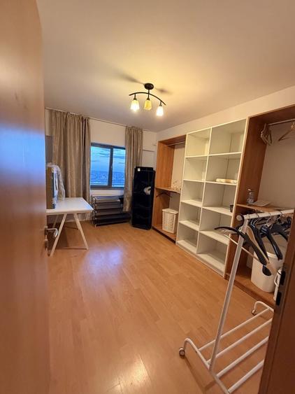 Apartament cu 3 camere în Doamna Ghica