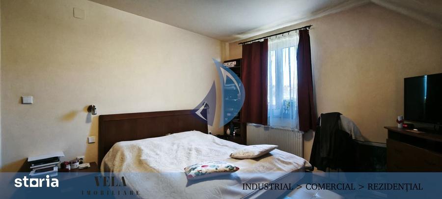 Casă cu 5 camere cu Teren 900 Mp în Sângeorgiu de Mureș