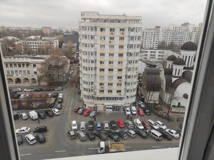 Apartament cu 3 camere decomandat în Pantelimon