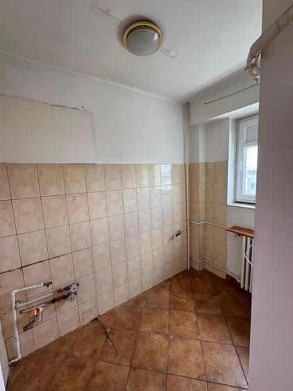 Garsonieră decomandată în Drumul Taberei