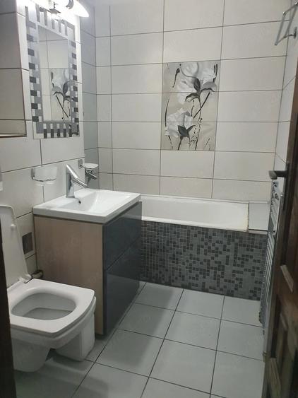 Apartament cu 2 camere semidecomandat în Girocului