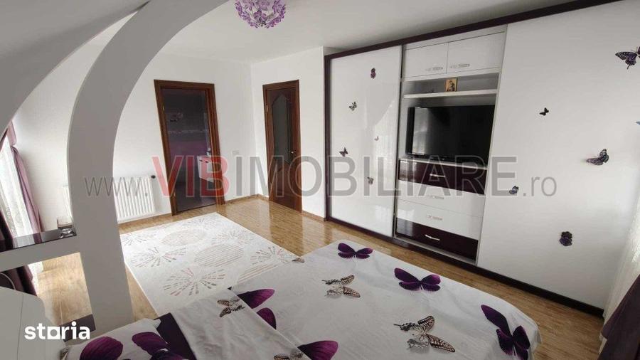 Casă cu 9 camere cu Teren 610 Mp în Ion Creangă