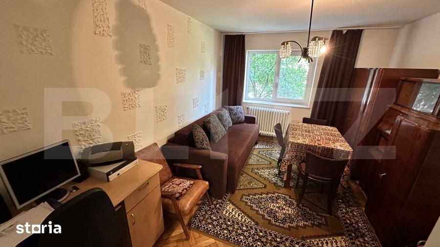 Apartament cu 3 camere decomandat în Central