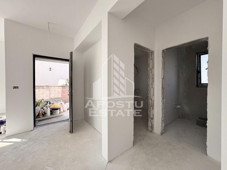 Duplex cu 6 camere cu Canalizare în Chișoda