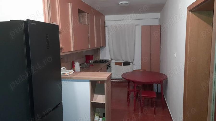 Apartament cu 2 camere decomandat în Valea Cetății