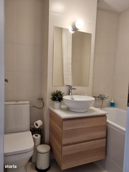 Apartament cu 3 camere decomandat în Colentina