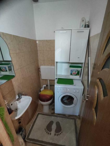 Apartament cu 3 camere decomandat în Calea Dumbrăvii
