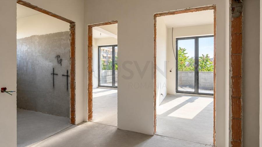 Apartament cu 3 camere semidecomandat în Ștefan cel Mare