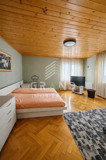 Casă individuală cu 5 camere cu Canalizare în Gheorgheni