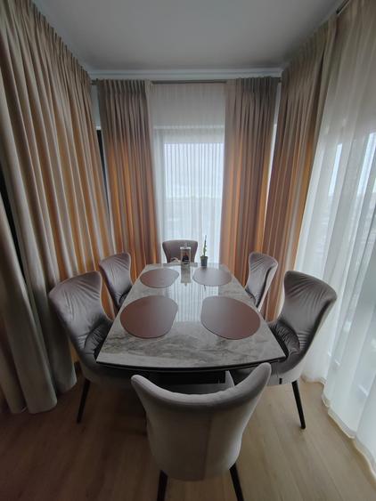 Apartament cu 3 camere în Splaiul Unirii
