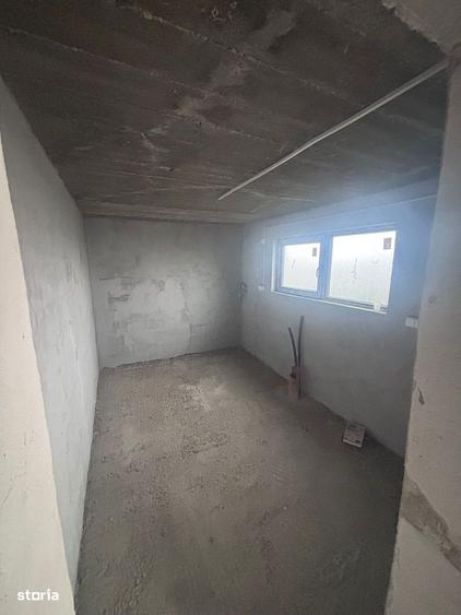 Casă cu 4 camere decomandat cu Teren 500 Mp în Nazna