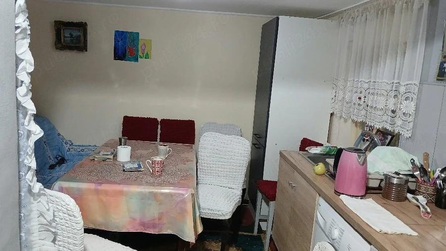Casă cu Teren 1300 Mp în Piatra