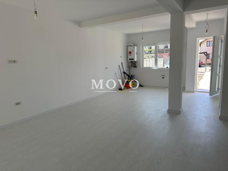 Duplex cu 4 camere cu Canalizare în Moșnița Nouă