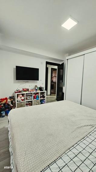 Apartament cu 3 camere decomandat în Cug