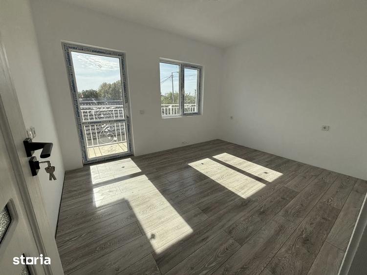 Casă cu 4 camere cu Teren 150 Mp în Central