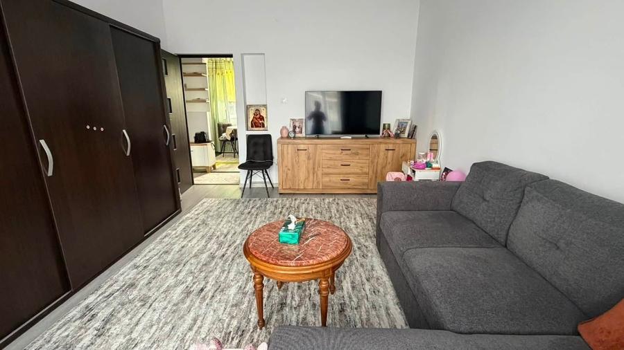 Apartament cu 2 camere decomandat, mobilat în Centrul Civic