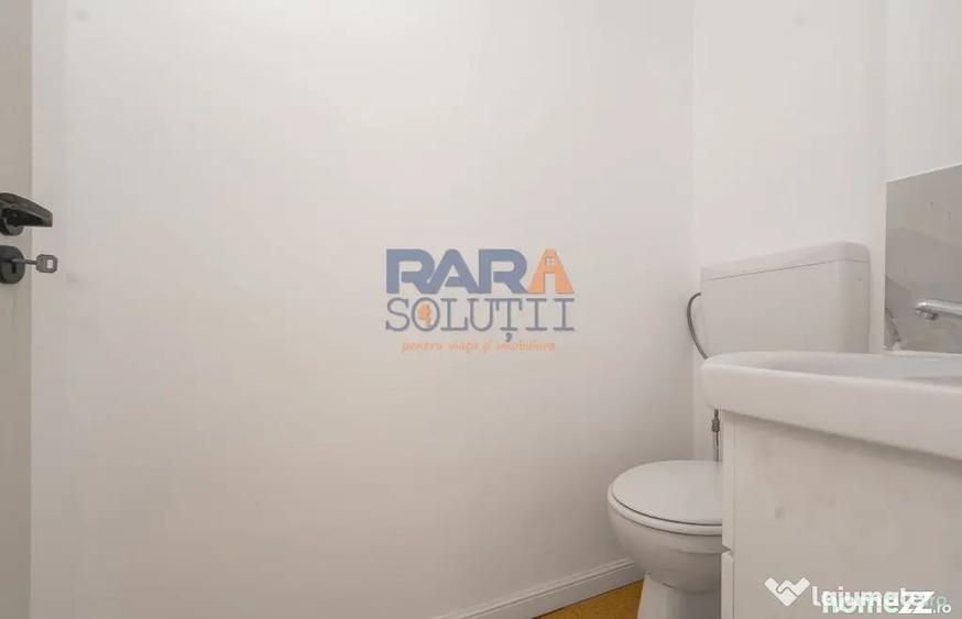Spațiu comercial, de 60 mp, în Central