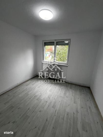 Apartament cu 2 camere semidecomandat în Batiz