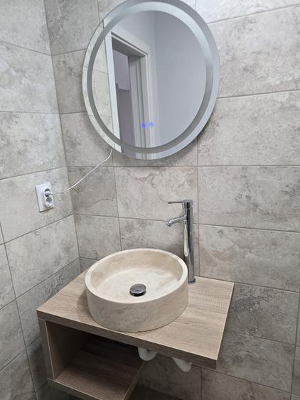 Casă individuală cu 9 camere cu Teren 200 Mp în Dorobanți
