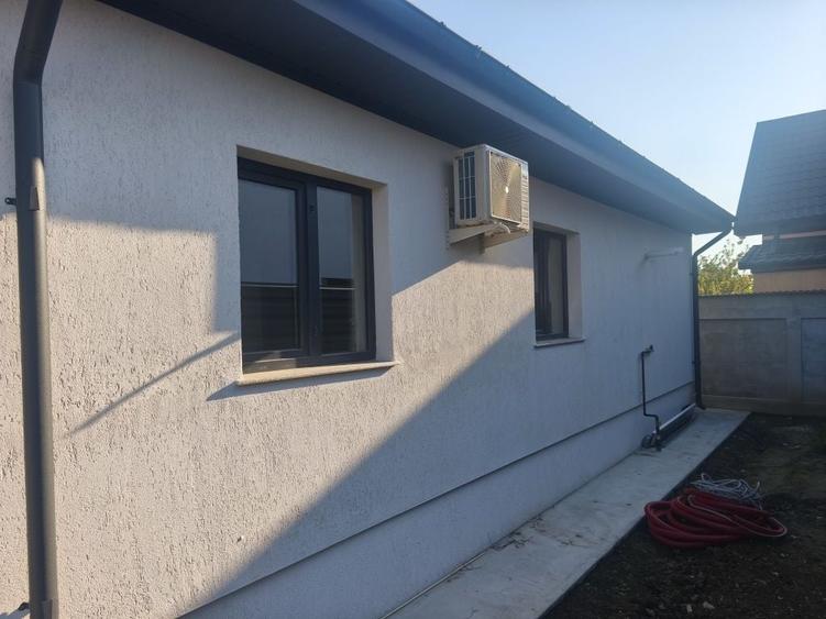 Casă cu 3 camere în Lumina