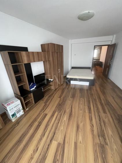 Garsonieră decomandată, mobilată în Ultracentral
