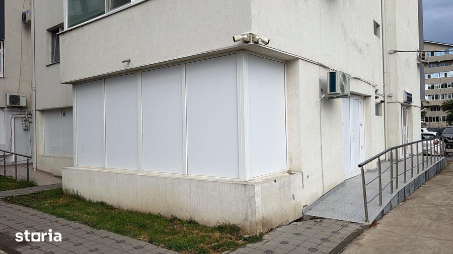 Spațiu comercial, de 65 mp, în Central