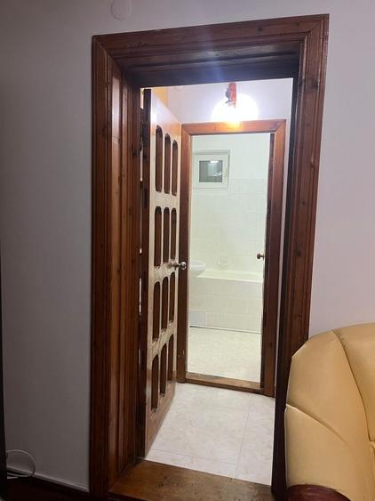 Inchiriez Targoviste, apartament.2 camere ,et.1, in spatele statiei de autobuz Caraiman si Scoala Mihai Viteazul - 3