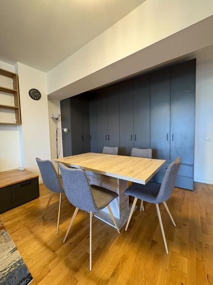 Apartament cu 3 camere decomandat, mobilat în Iancu Nicolae
