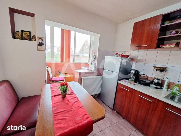Apartament cu 2 camere decomandat în Trei Stejari