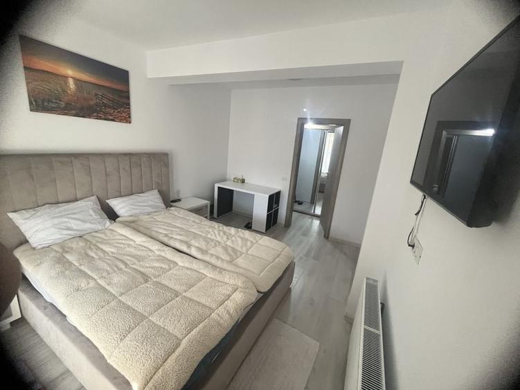 Inchiriez Ap 2 camere , 65 m2 , bloc nou , garaj privat subsol - 1