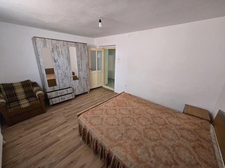 Casă cu 3 camere în Popoveni