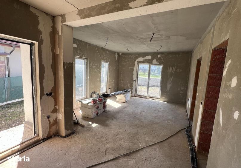Casă cu 3 camere în Juc-Herghelie