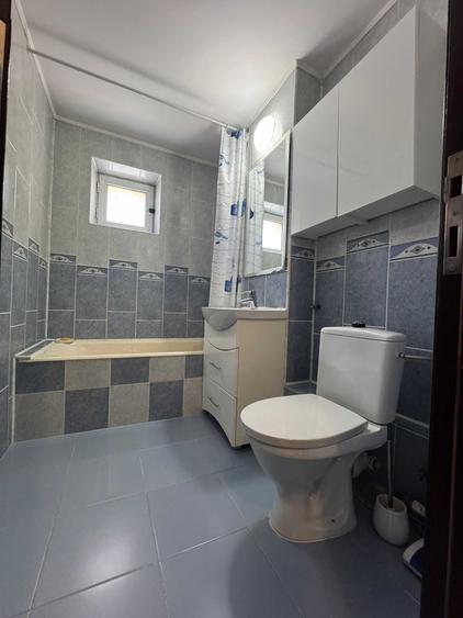 Apartament cu 3 camere decomandat în Burdujeni