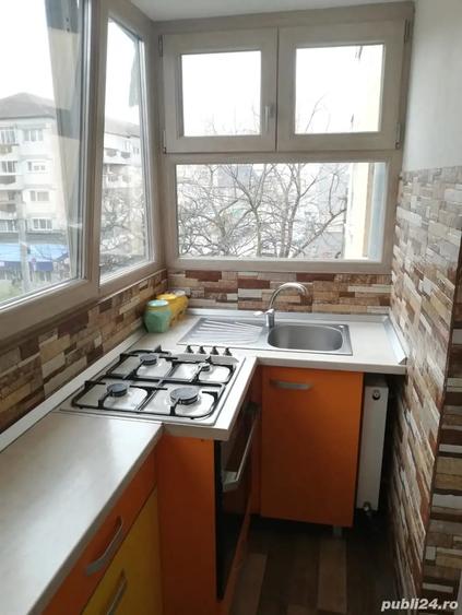Apartament cu 3 camere decomandat în Rogerius