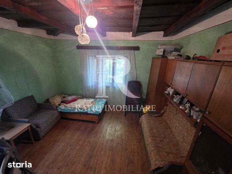 Casă cu 2 camere cu Teren 4029 Mp în Sânmartin